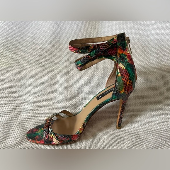 Alejandra G heels - Picture 5 of 11